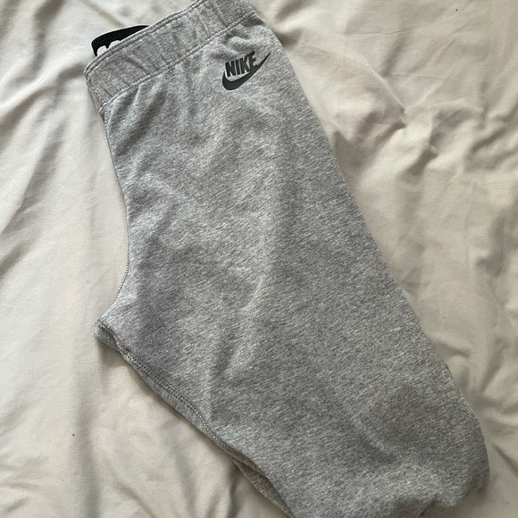 NIKE LEGGINGS SIZE SMALL - Picture 1 of 4